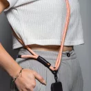 Forcell F-Design S10X165 nyakba / vállra akasztható telefontartó, állítható hossz max. 82,5cm, rózsaszín-fehér