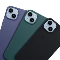 Matt szilikon Apple iPhone 17 tok, fekete