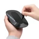 Spigen LD220 egér tartó zseb, laptop / tablet hátuljára rögzíthető, fekete