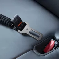   Spigen PS100 univerzális autós rögzítő hám karabinerrel, biztonsági övhöz / üléshez rögzíthető, fekete (kutya szállításhoz)