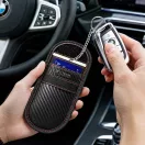 Tech-Protect KLR100 RFID blokkoló kulcstartó tok / táska, Carbon, fekete-piros (autó kulcshoz, bankkártyához)