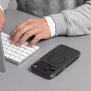 Tech-Protect MagAir Apple iPhone 18 Pro / 17 Pro tok megerősített sarkakkal, MagSafe, Matt, fekete-narancs