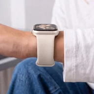   Tech-Protect Silicone Apple Watch 8 / 9 / 10 / 11 / 12 / SE (40/41/42mm) szíj, szilikon, törtfehér