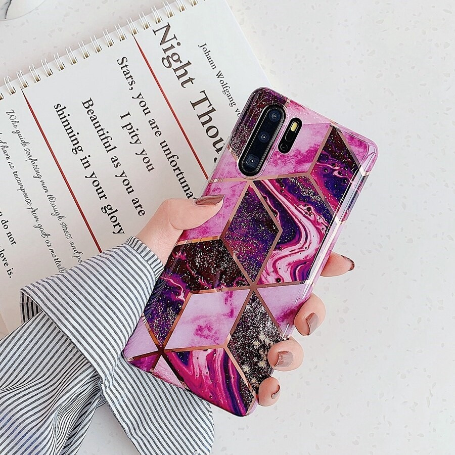 Huawei P20 Lite, Szilikon tok, sokszöges márvány minta, Wooze Geometric Marble, színes/lila termék 2. képe